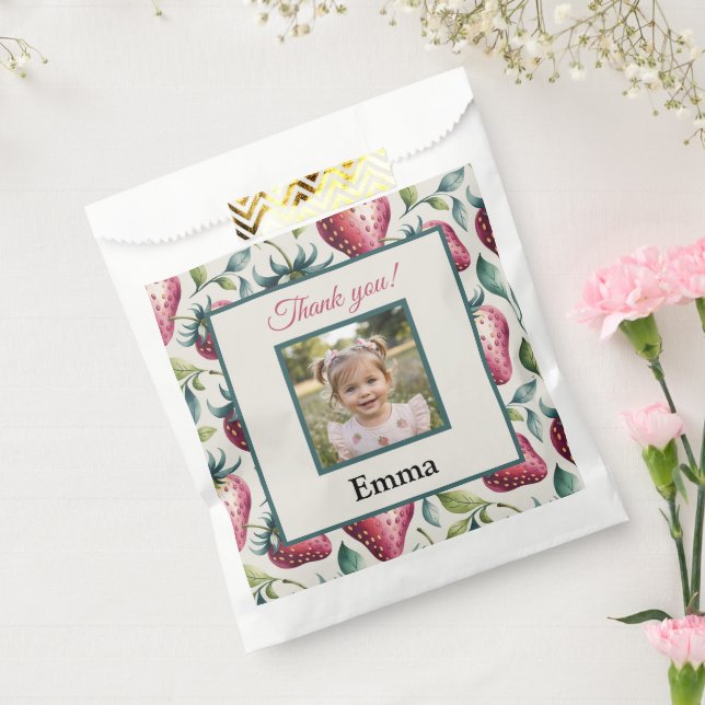 Sacolinha Berry Sweet Strawberry Birthday Thank You Photo (Selado)