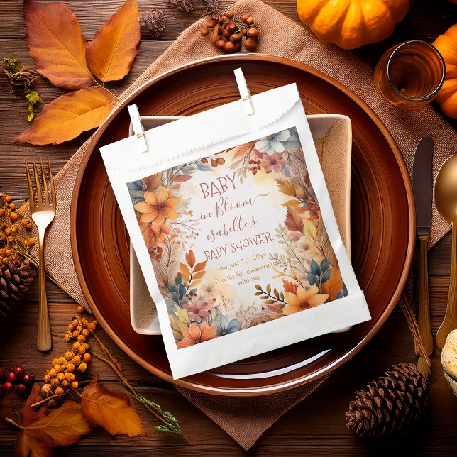Sacolinha Boho Baby in Bloom Fall Floral Frame Baby Shower (Boho Baby in Bloom Fall | Autumn Floral Frame Baby Shower Favor Bag)