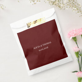 Sacolinha Bordô Inicial Moderno Casamento Minimalista 