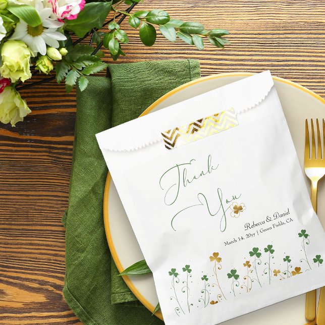 Sacolinha Caligrafia de Casamento Shamrock Wildflower Obriga (Wedding Favor Bags from my Shamrock Wildflower Collection)