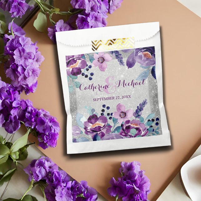 Sacolinha Casamento de Floral e Silver de Aquarela Roxo (Flat lay mauve luxe glam bloom with watercolor lavender pansy floral silver glitter Favor Bag
)