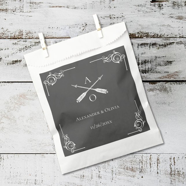 Sacolinha Casamento de Monograma e Setas de cinza (Gray Monogram and Arrows Wedding Favor Bags)