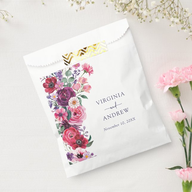 Sacolinha Casamento Floral Ousado (Bold Floral Wedding Favor Bag by Painted Paperie
)