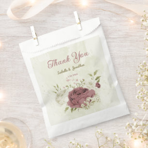 Sacolinha casamento flores brancas rosa empoeirado