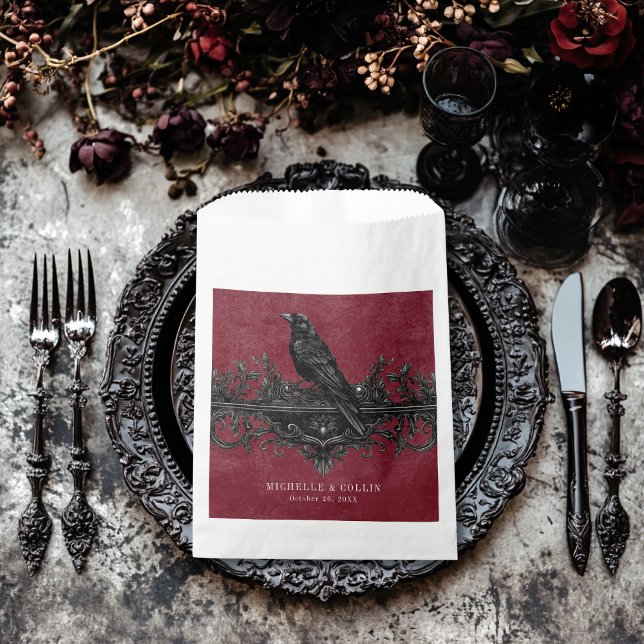 Sacolinha Casamento Gótico de Rosas Negras Raven & Black (Gothic Black Raven & Black Roses Wine Wedding Favor Bag)