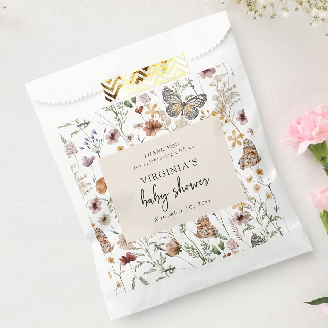 Sacolinha Chá de Bebê Boho (Boho Wildflowers Butterflies Baby Shower Favor Bag by Painted Paperie
)