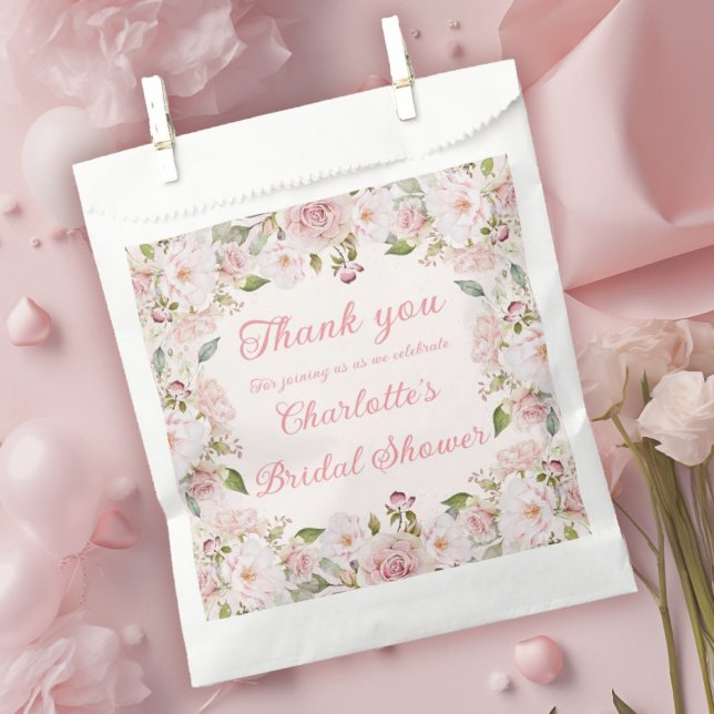 Sacolinha Chá de panela de Rosas de Aquarela Rosa (Pink Watercolor Roses Bridal Shower Favor Bag
Beautiful Favor Bags to say Thank You to your guests. )