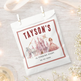 Sacolinha Chamando todas as princesas de Castelo Mágico 8º a