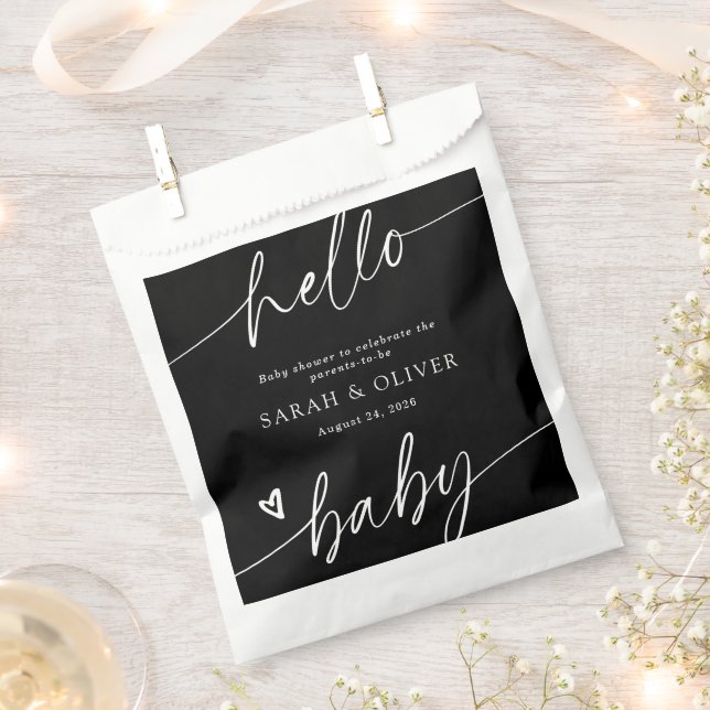 Sacolinha Chuva de Bebê Preto e Branco com Letra Elegante Mo (Cortado)