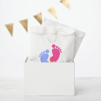 Sacolinha Cute Pink and Blue Baby Footprints Gender Reveal