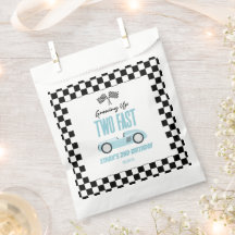 Duas Festas de segundo aniversário de Carro Rápido