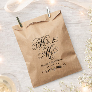 Sacolinha Elegante Mr e Mrs Black Script Kraft Casamento