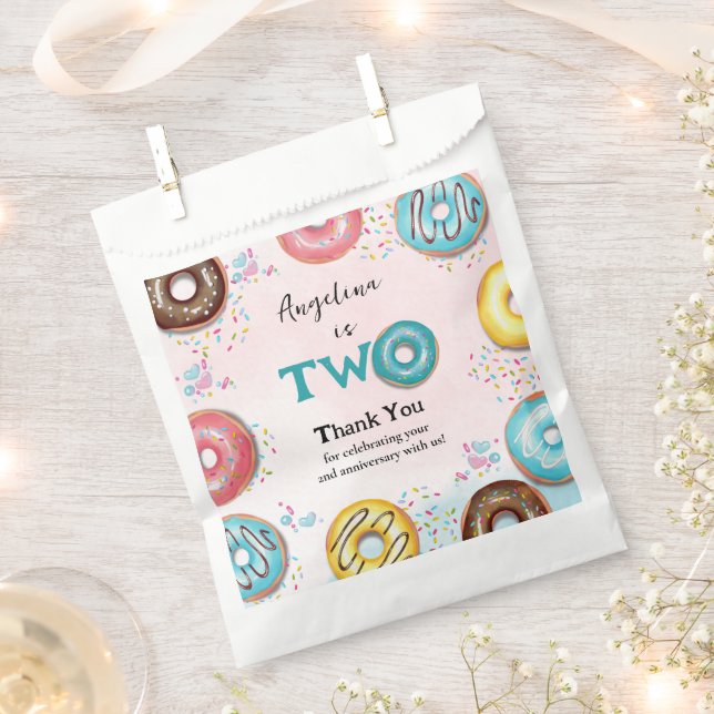 Sacolinha Favorecer Bolsas para segundo aniversário. (Cortado)