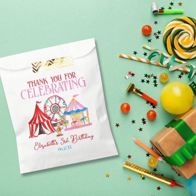 Sacolinha Festa de Aniversário de Carnaval e Circo Desenhada (Cute Hand Drawn Carnival Circus Birthday Favor Bag)