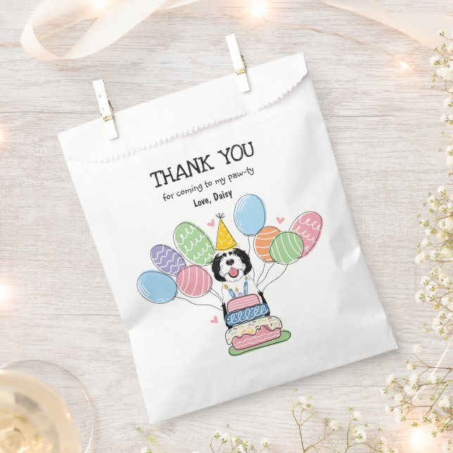 Sacolinha Festa de aniversário de Sheepadoododle Preta e Bra (Cortado)