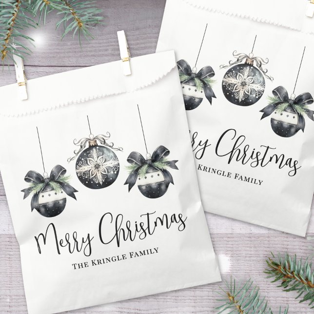 Sacolinha Festa de Natal Elegante Preto e Branco (Elegant Simple Black White Christmas Party Favor Bag)