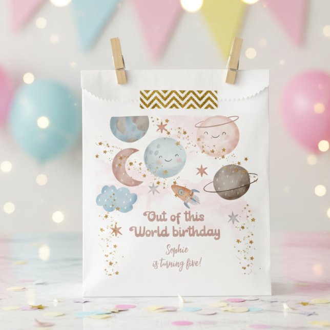 Sacolinha Fora deste aniversário de criança de aventura espa (Criador carregado)