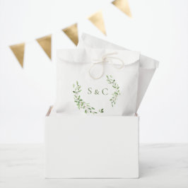 Sacolinha Greenery deixa costume elegante de casamento monog