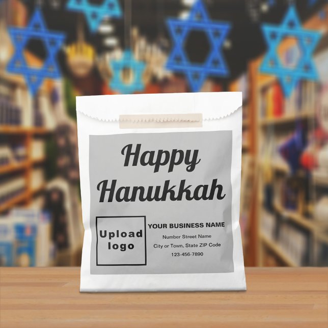 Sacolinha Hanukkah Business Cinza Background Paper Bag (Gray business brand with Hanukkah greeting on paper bag)