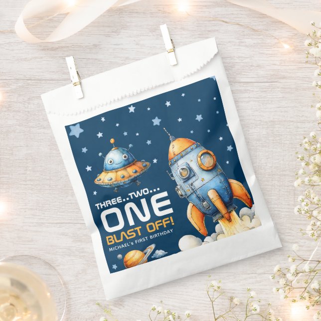 Sacolinha Interstellar Rocket Launch Blast Off 1st Birthday (Cortado)