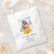 Let Love Grow l Calendula Seeds Photo Wedding