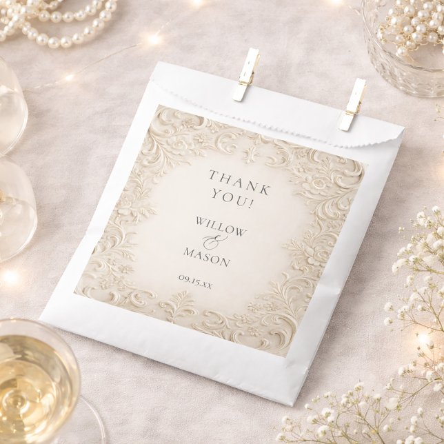 Sacolinha Marfim Barroco Elegante Clássico Casamento (Ivory Baroque Elegant Classic Wedding Favor Bag)