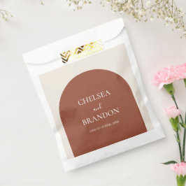 Sacolinha Minimalist Elegant Boho Terracotta Arch Wedding