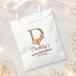 Sacolinha Monograma de letra D dourada com rosas cor de rosa