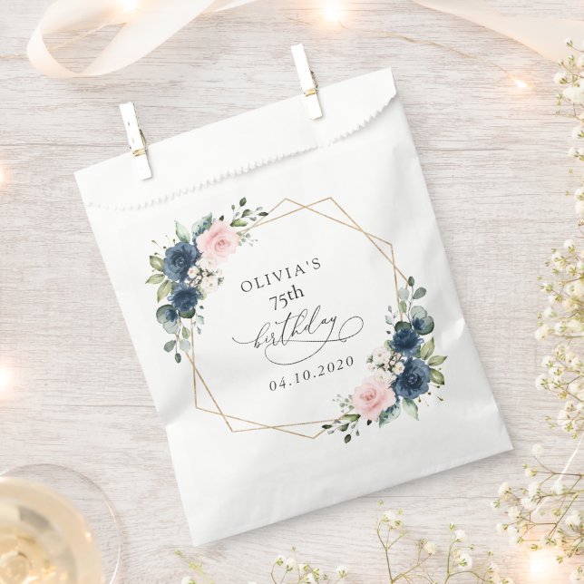 Sacolinha Navy Blue Flowers, Pink Flowers, Boho, Birthday (Cortado)