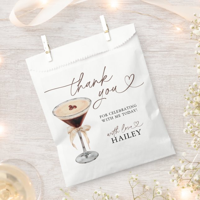 Sacolinha O Amor É Criar Chá de panela Espresso Martini (Cortado)