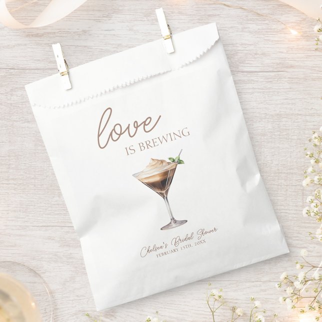 Sacolinha O Amor Está Sendo Preparado Brindes de Chá de Bebê (Love is Brewing Espresso Martini Bridal Shower Favor Bags, Coffee Theme Bridal Brunch, Chic, Trendy)