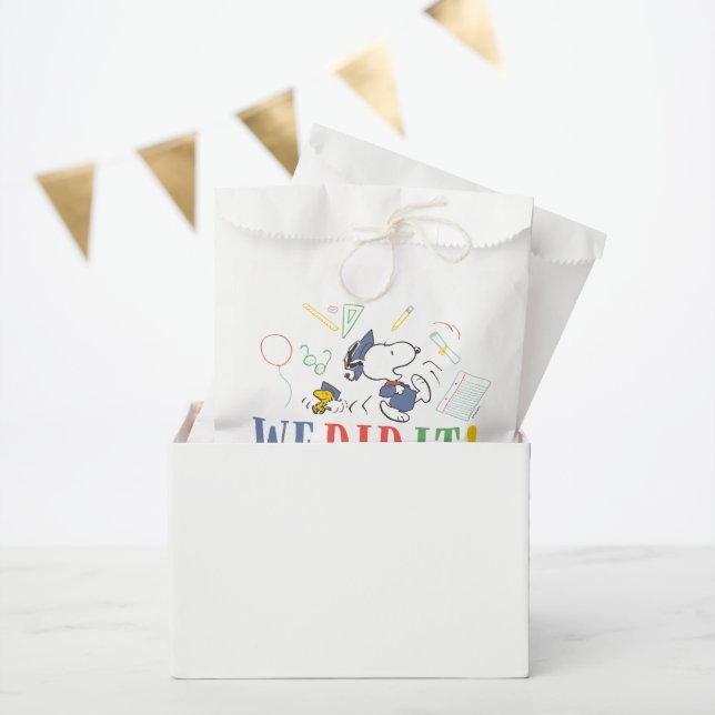 Sacolinha Peanuts Snoopy Woodstock We Did It Graduation Cap (Festa)