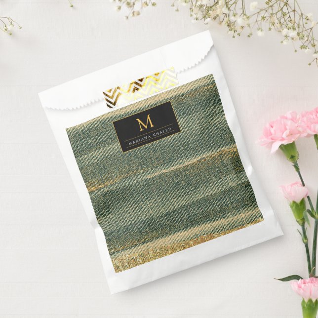 Sacolinha Pincel Verde Elegante com ouro e preto (Selado)