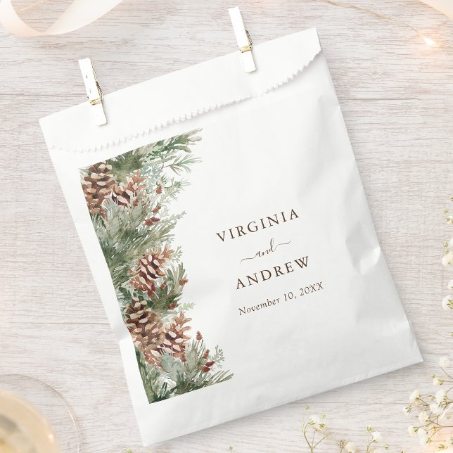 Sacolinha Pinheiro Elegante (Elegant Watercolor Pine Forest Favor Bag by Painted Paperie)