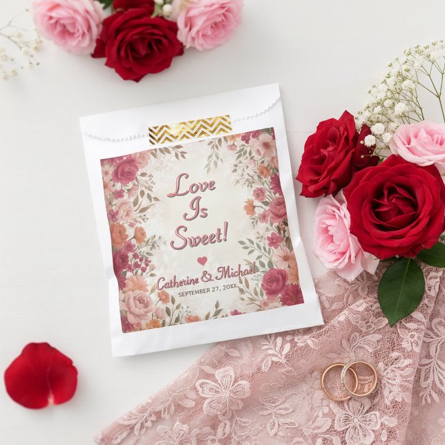 Sacolinha Pink & Red Romantic Rose Spring Wedding  (Flat lay pink red floral spring vintage wedding 'love is sweet' favor bag )