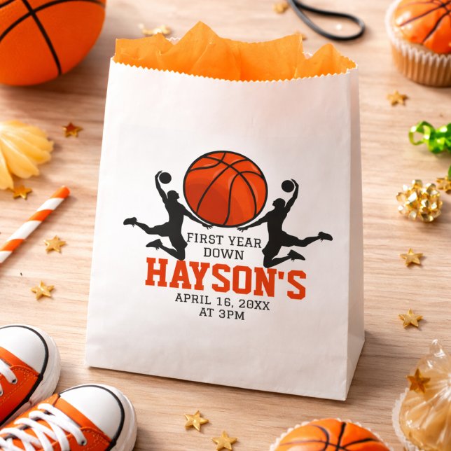 Sacolinha Primeiro aniversario de Basquete no Primeiro Ano p (Basketball First Year Down 1st Birthday Favor Bag)