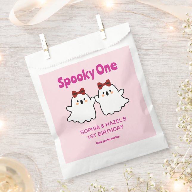 Sacolinha Primeiro aniversario de Dia das Bruxas das Gêmeas  (Cortado)