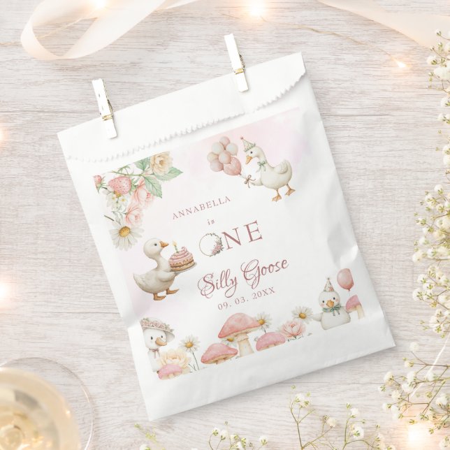 Sacolinha primeiro aniversario do Cogumelo do Jardim Flor do (Cortado)