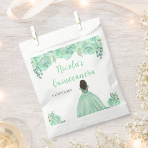 Sacolinha Princesa de Pele Escura Floral Mint Quinceanera