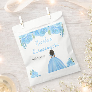 Sacolinha Princesa de Pele Escura Quinceanera Floral Azul