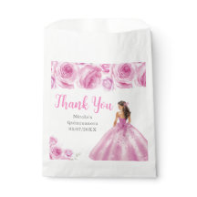 Princesa Floral em Vestido Rosa Claro Quinceanera