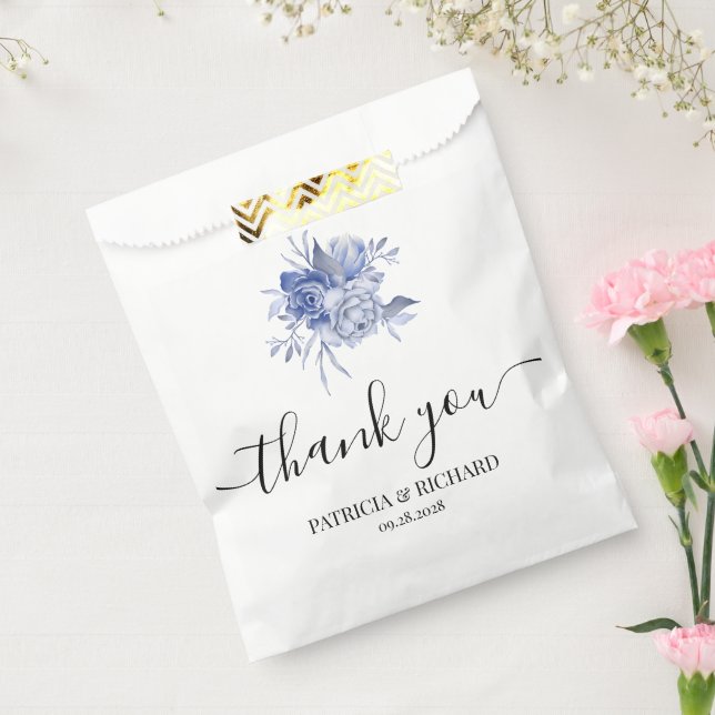 Sacolinha rosas azuis empoeiradas rústicas e outras flores (Selado)