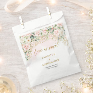 Sacolinha Rosas boêmicas de rosa claro eucalipto casamento d