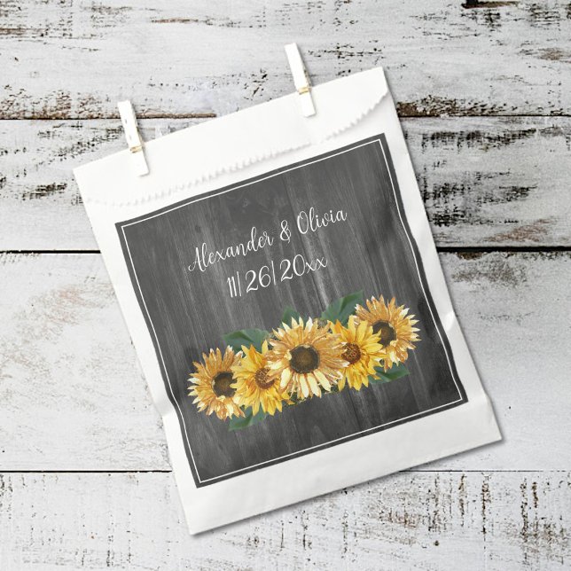 Sacolinha Rustic Weathered Sunflower Weding Favor Bag (Weathered Rustic Sunflower Wedding Favor Bags)