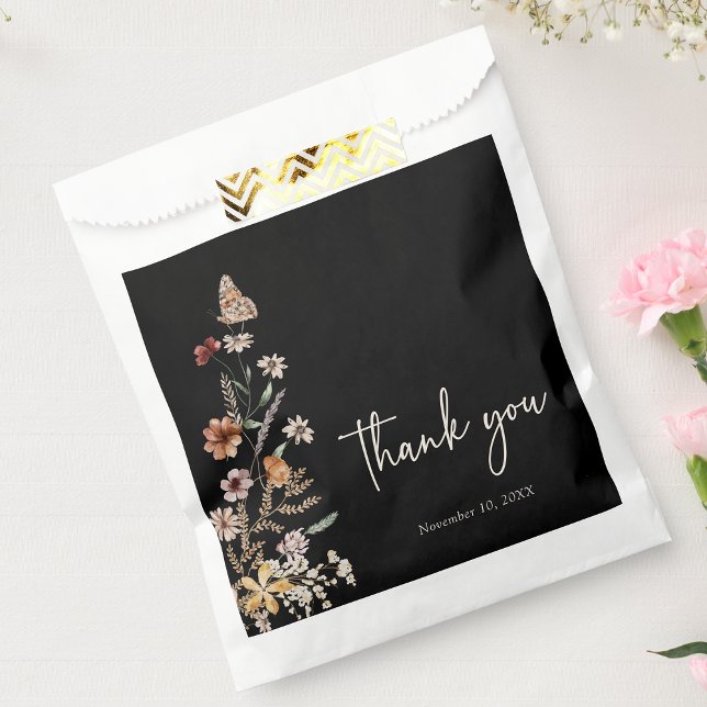 Sacolinha Saco de Favor com Flores Selvagens Boho Preto (Black Boho Wildflower Thank You Favor Bags by Painted Paperie
)