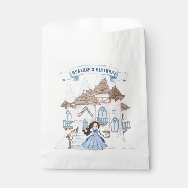 Sacolinha Snowy Winter Dark Haired Princess Birthday (Frente)
