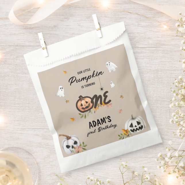 Sacolinha Spooky Little Pumpkin First Birthday (Cortado)