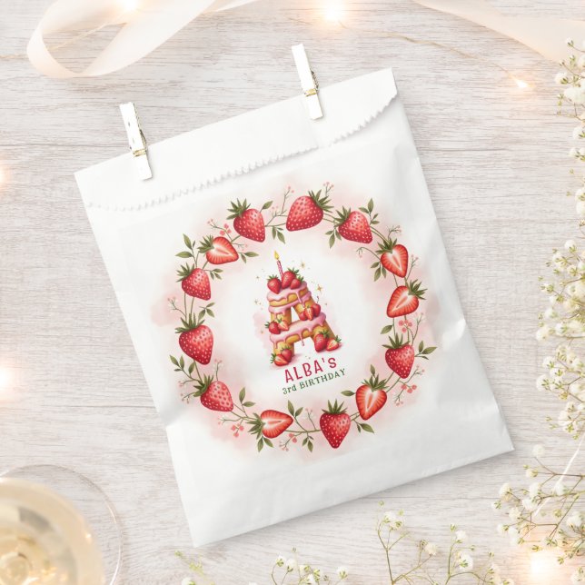 Sacolinha Strawberry Birthday Favor Bag - Letra A Bolo (Cortado)