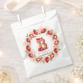 Sacolinha Strawberry Birthday Favor Bag - Letra B Bolo