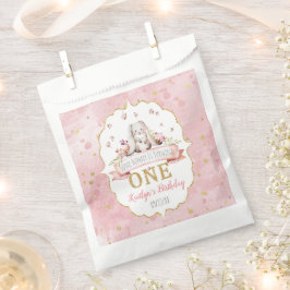 Sacolinha Um coelho está virando um primeiro aniversario